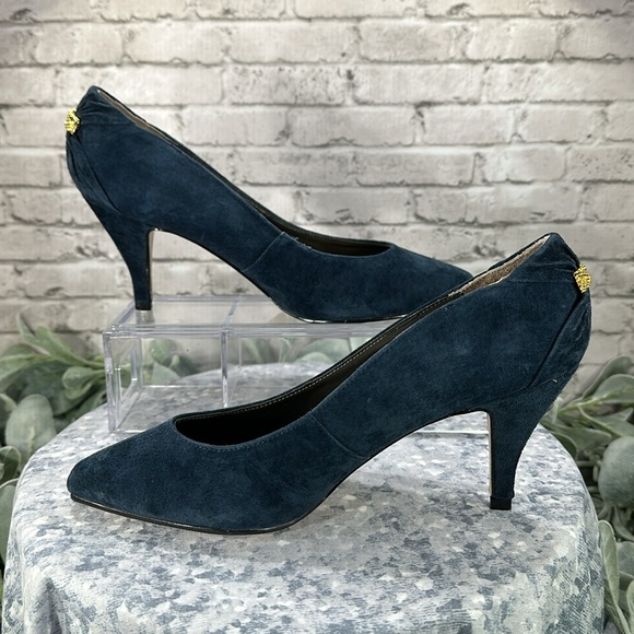 Carriage Court Navy Blue Suede Pointed Toe 3” Dress Heels Women’s 7.5B💙NWOT💙 - Picture 5 of 11